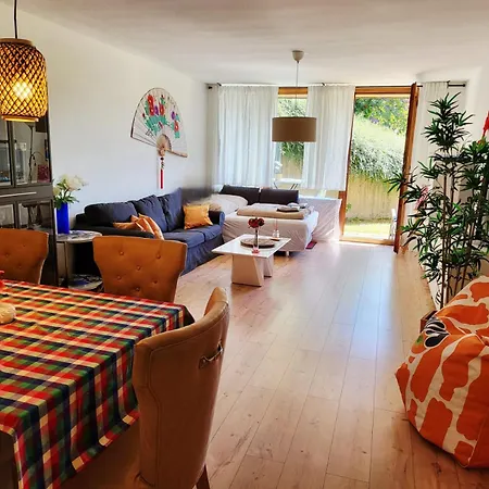 아파트 Renovated Garden-apartment, Next To Forest, On Mountain, Free Parking *