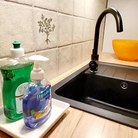 Renovated Garden-apartment, Next To Forest, On Mountain, Free Parking * سخوناخ