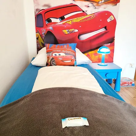 Renovated Garden-apartment, Next To Forest, On Mountain, Free Parking 아파트